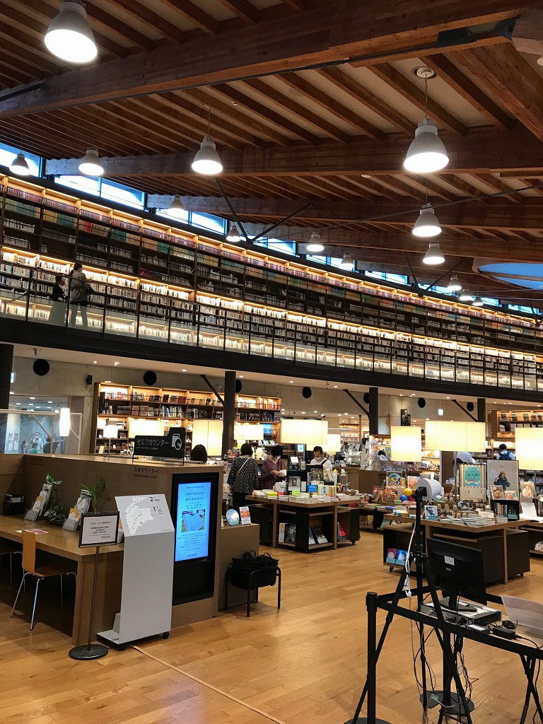 武雄市図書館