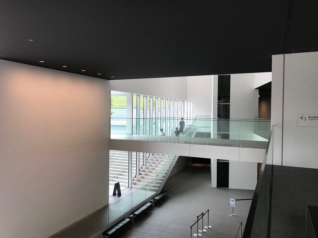 長野県立美術館