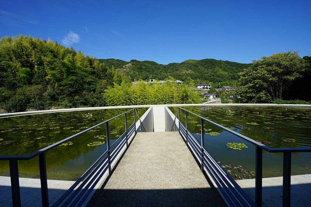 真言宗本福寺水御堂