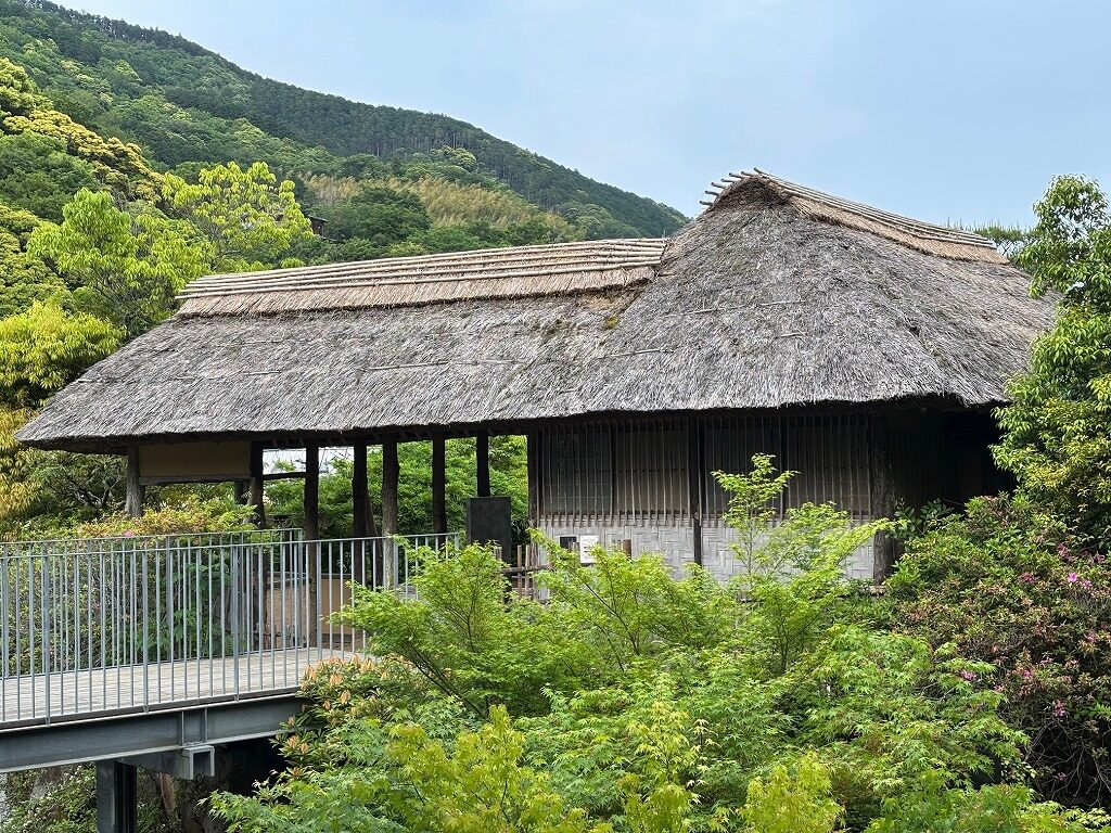 万葉邸