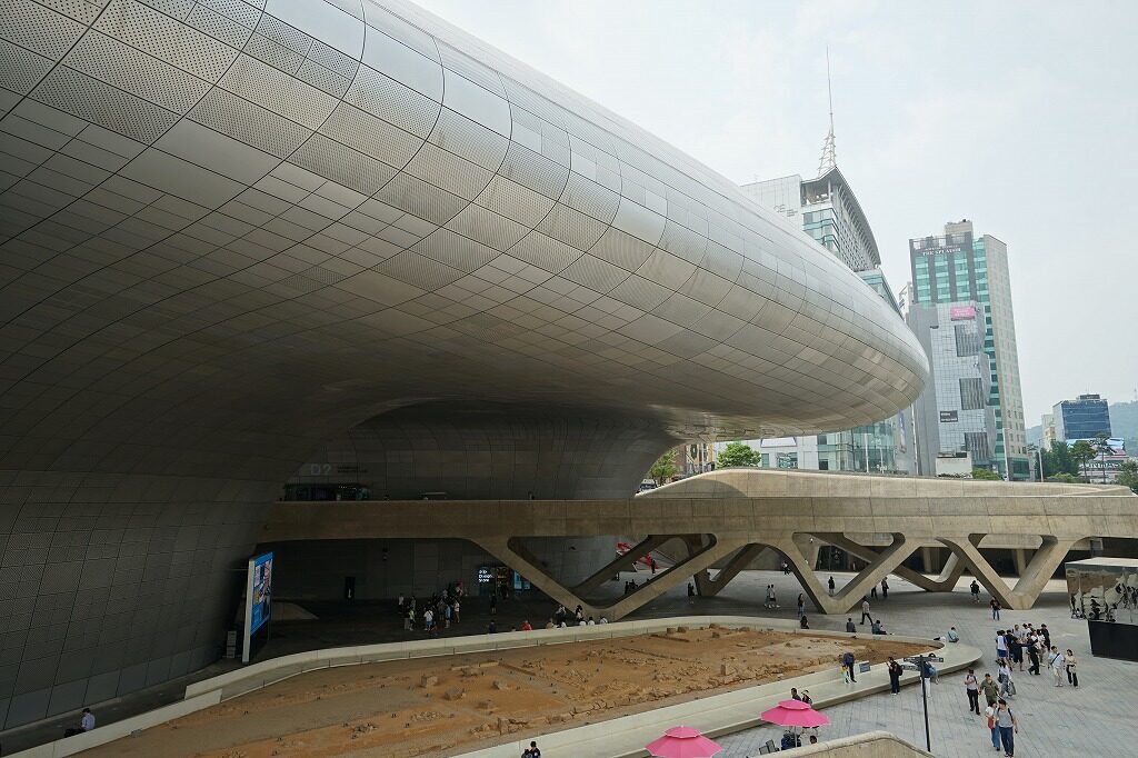 東大門ﾃﾞｻﾞｲﾝﾌﾟﾗｻﾞ