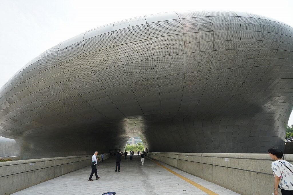 東大門ﾃﾞｻﾞｲﾝﾌﾟﾗｻﾞ