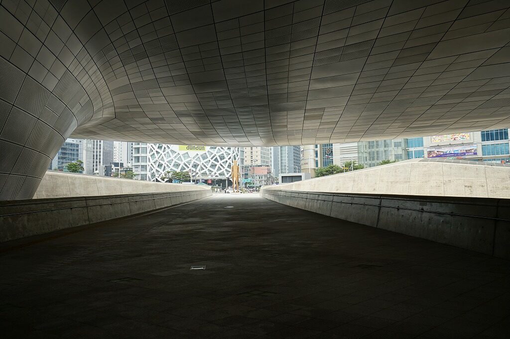 東大門ﾃﾞｻﾞｲﾝﾌﾟﾗｻﾞ