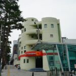 旧ソ連婦人科医院ビル