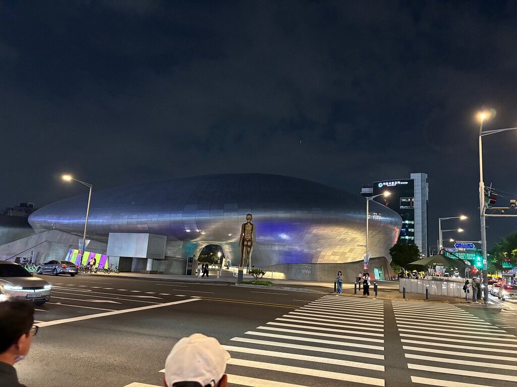 東大門ﾃﾞｻﾞｲﾝﾌﾟﾗｻﾞ