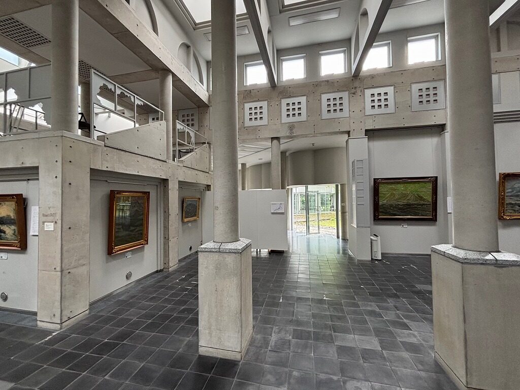 田崎美術館