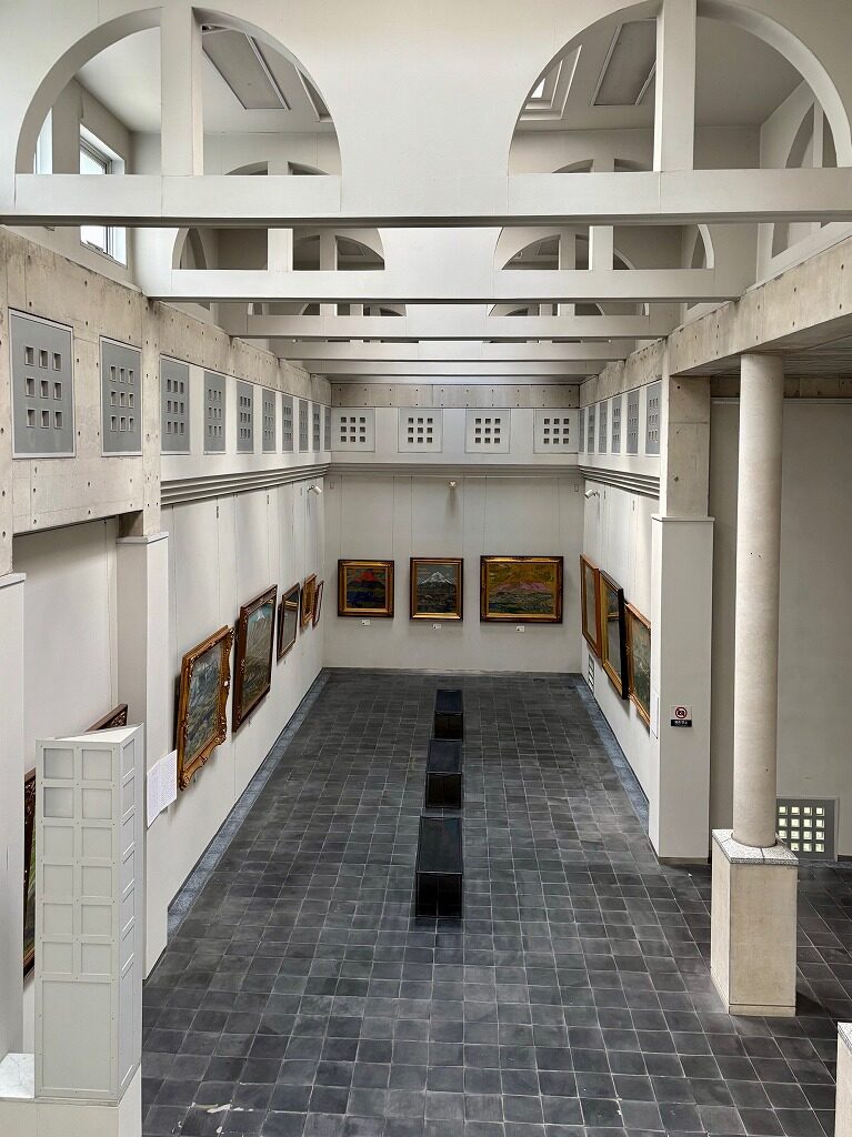 田崎美術館