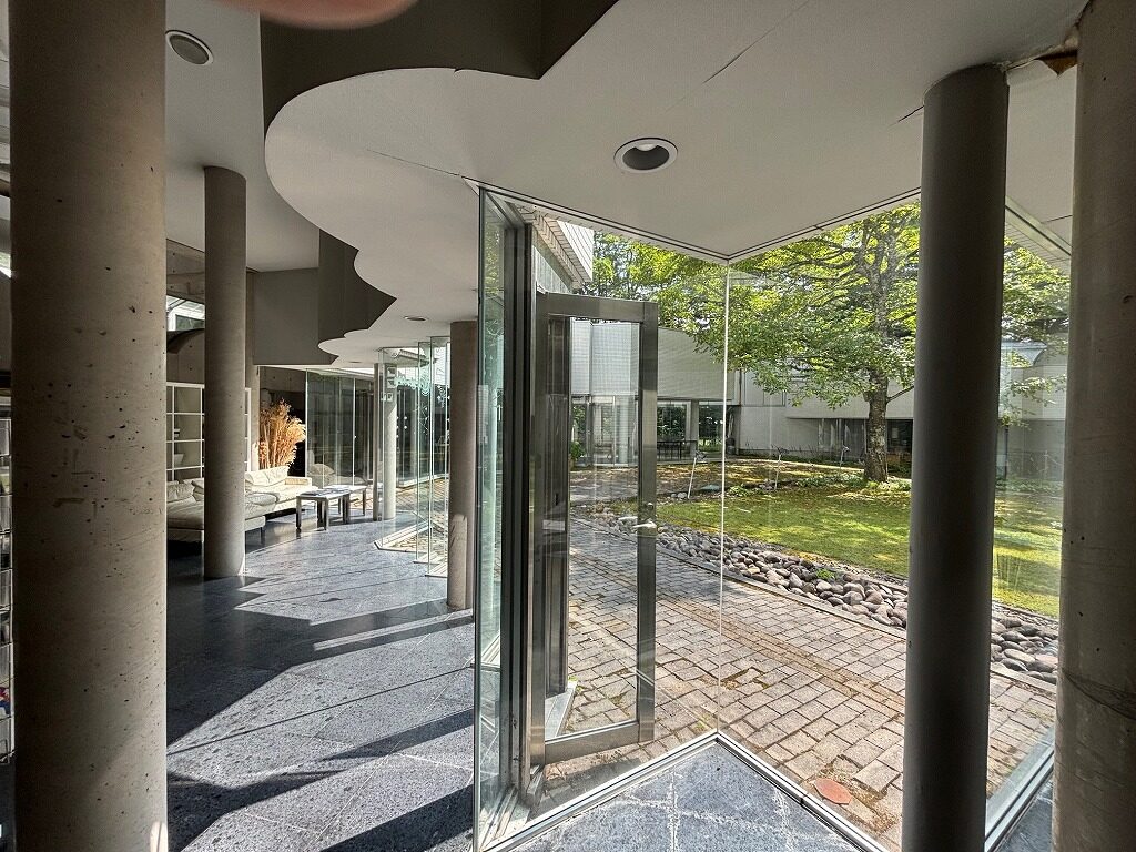 田崎美術館