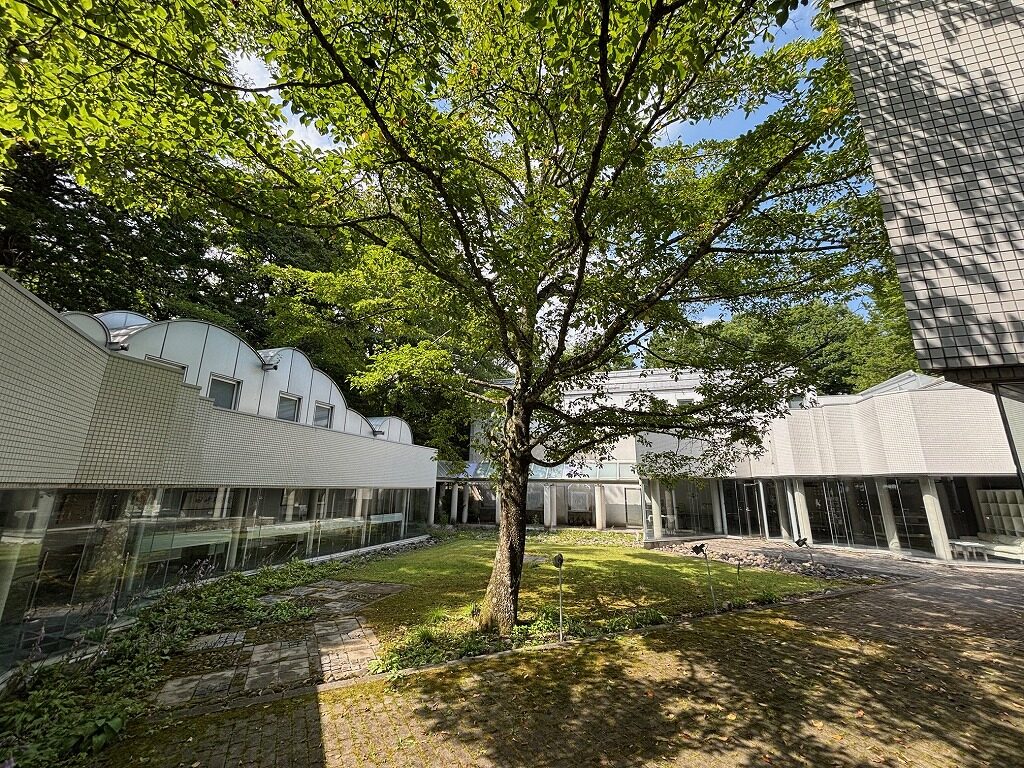 田崎美術館