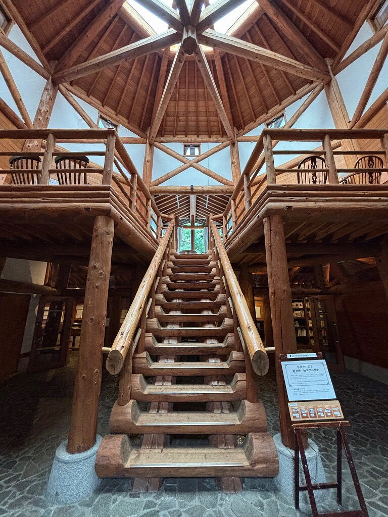 軽井沢絵本の森美術館