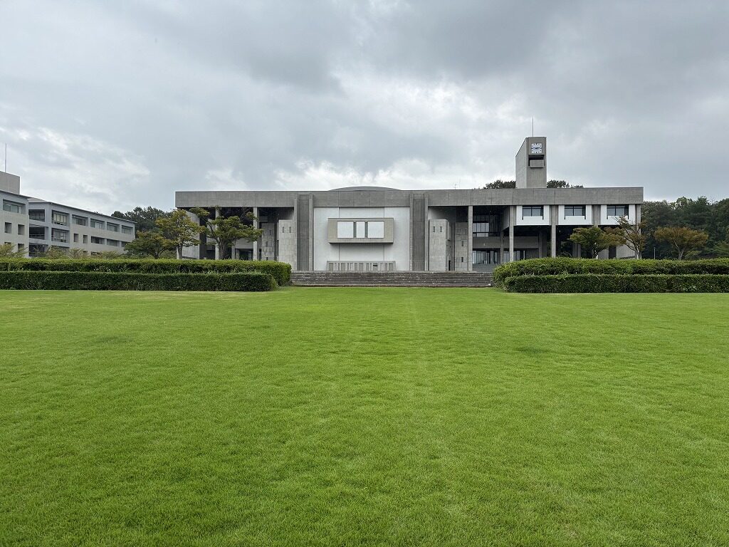 豊田記念講堂