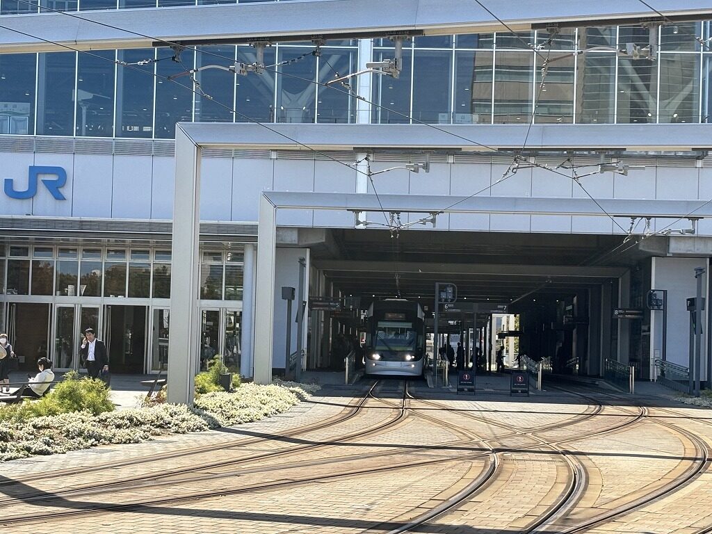 富山駅